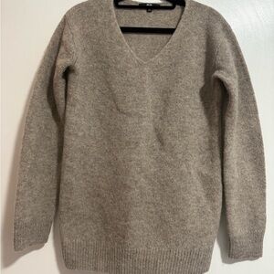 Uniqlo Beige Knit Sweater